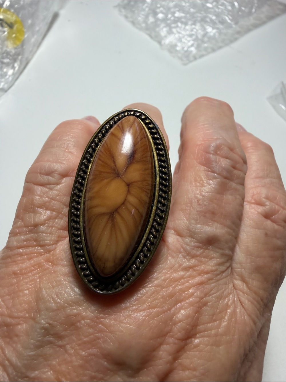 Vintage-Inspired Brown Oval Statement Ring with Brass-Tone Setting